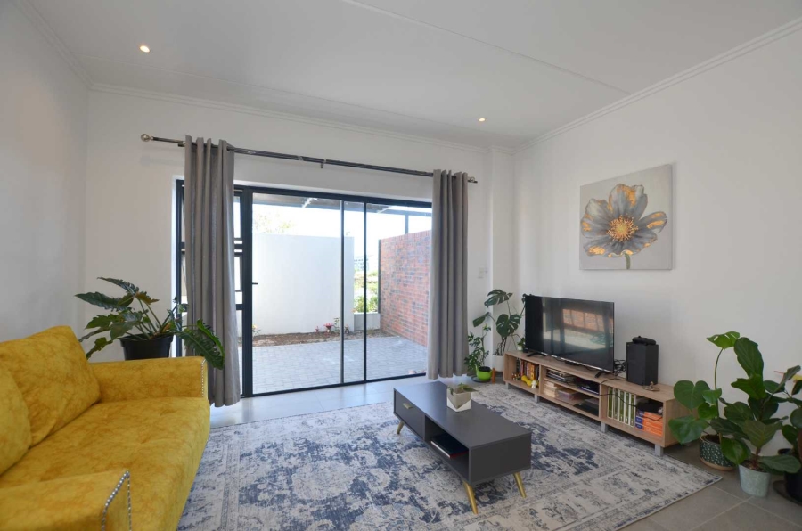 2 Bedroom Property for Sale in Sandown Western Cape